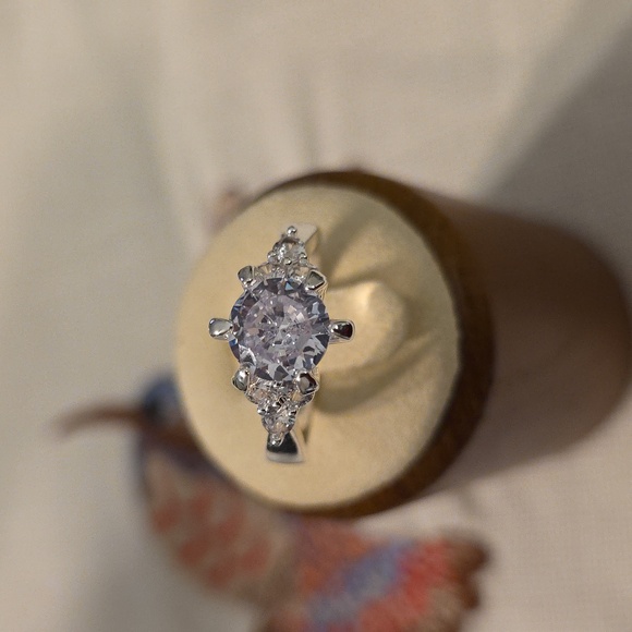 Gemelli Jewelry - Stunning 925 Silver Women's Ring with Crystal Accents